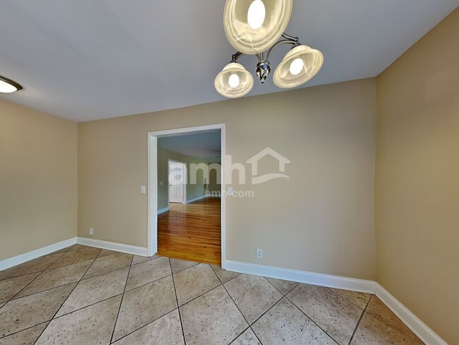 Photo - 1068 Blairfield Dr