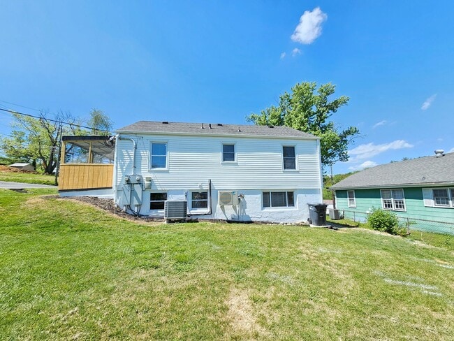 Photo - 81 24th St Unit B