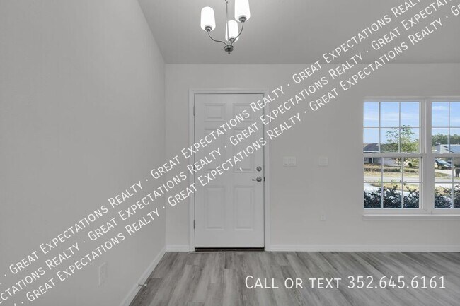 Photo - 678 Walkertown Dr