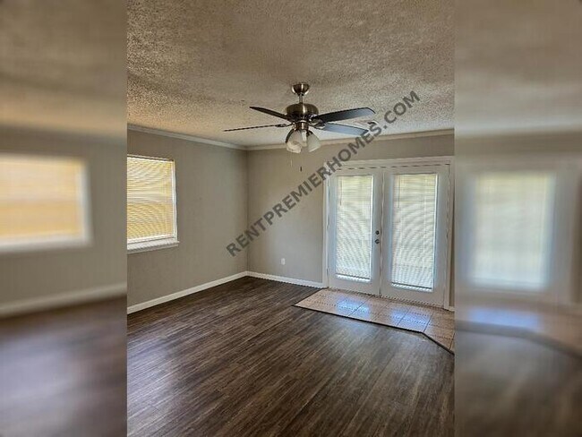 Photo - 2621 SW 55th St