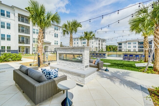 Photo - Eden Ruby Lake