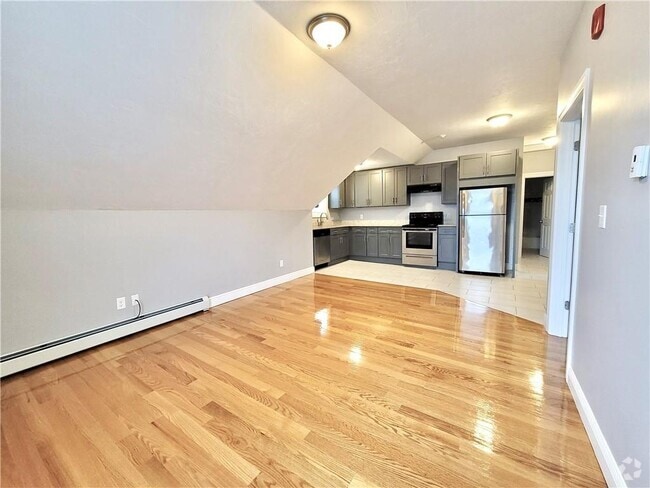 Building Photo - 525 Charles St Unit 4 Rental