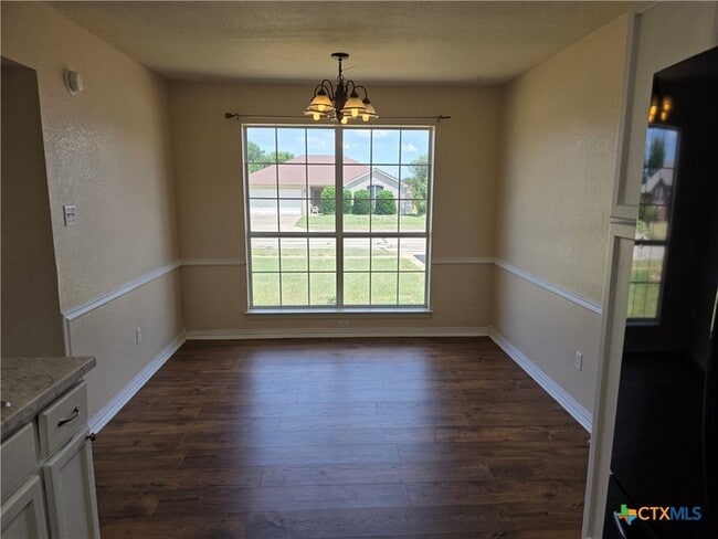 Photo - 3007 Nancy Jane Dr