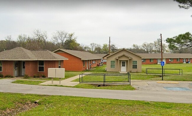 Photo - 503 Crooked Creek Rd