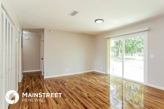Photo - 142 Capella Rd