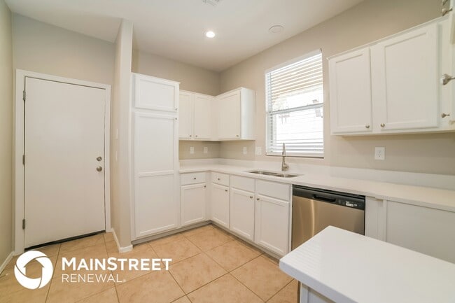 Photo - 126 N 86th Ln
