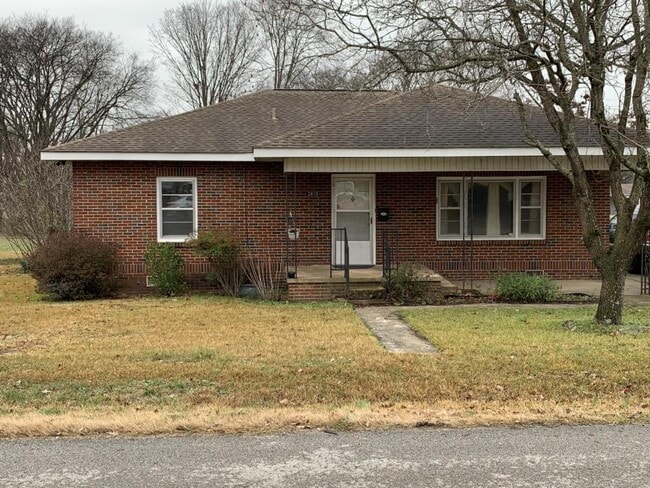 Photo - 2615 Kildare St NW