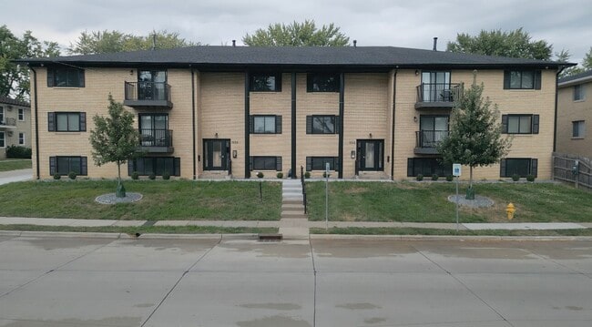Building Photo - 1650 W 42nd St Unit 17 Rental