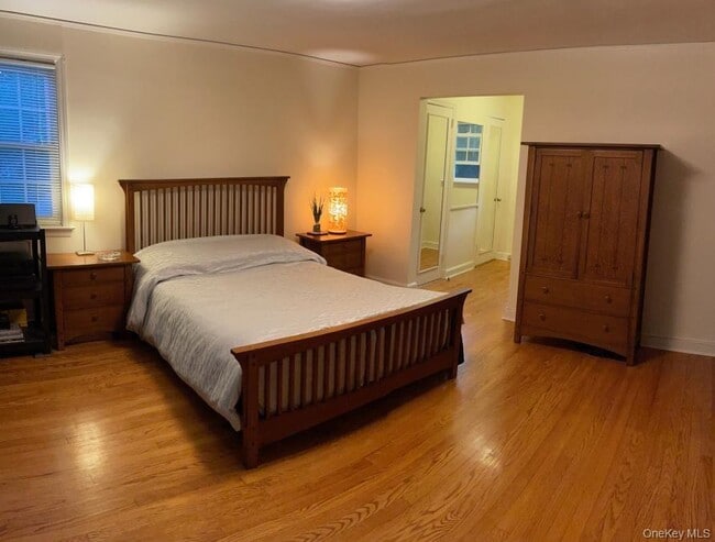 Photo - 261 Fox Meadow Rd