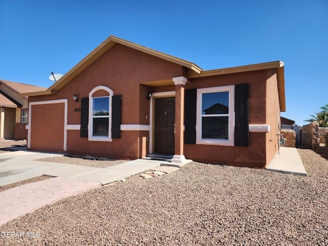 Building Photo - 14228 Lasso Rock Dr