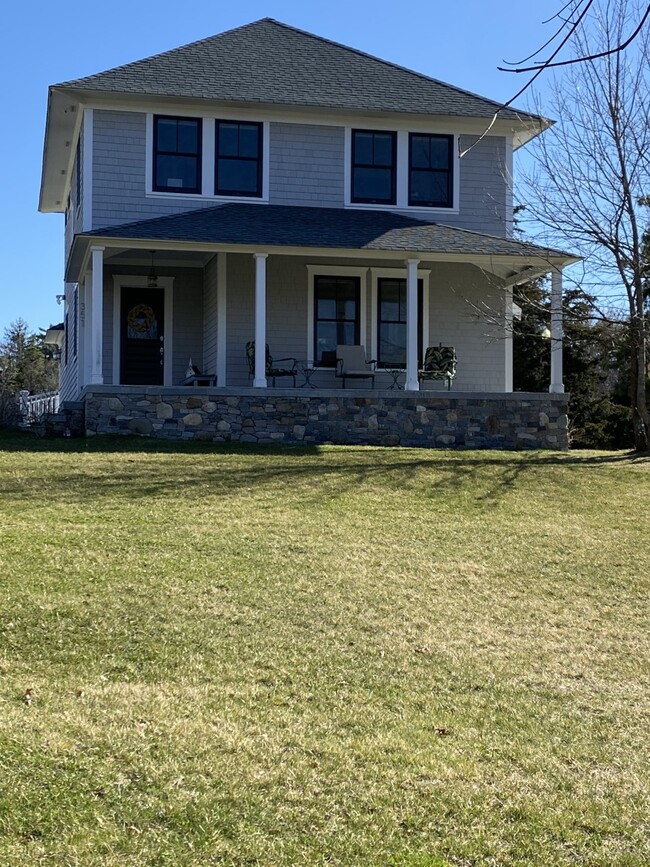 Building Photo - 351 Barlows Landing Rd Rental