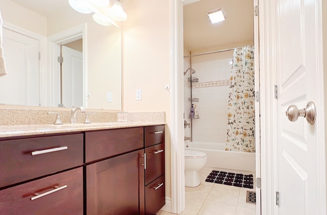 217 W 14th Ave