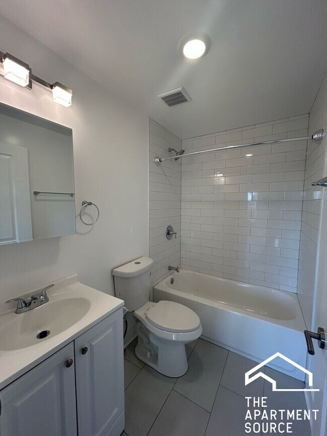 Photo - 4411 N Kimball Ave Unit 3FL