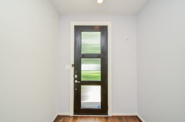 Photo - 1310 Delano St