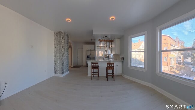 Photo - 75 Richardson St