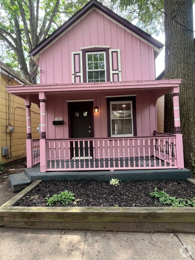 Building Photo - 107 1st Ave Rental