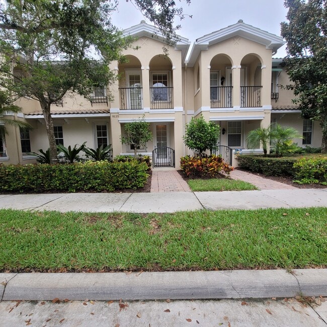 Building Photo - 1635 Frederick Small Rd