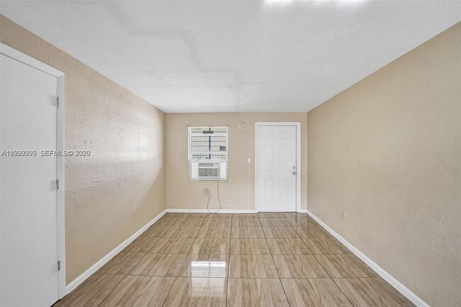 Photo - 5842 NW 12th Ave Unidad 1