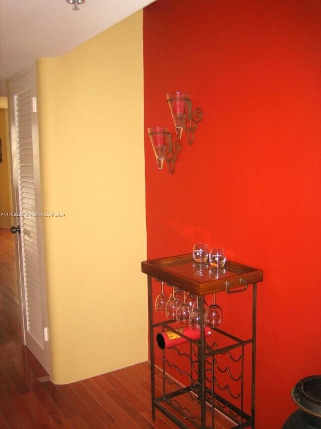 Photo - 100 Lincoln Rd Condo Unit 427