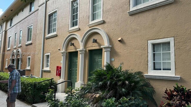 Photo - 2991 NE 185th St