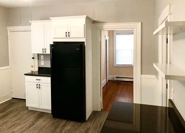 Building Photo - 19 Dane St Unit 1