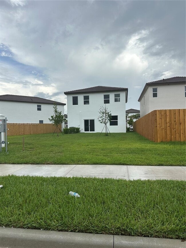 Photo - 2430 SE 24th Dr