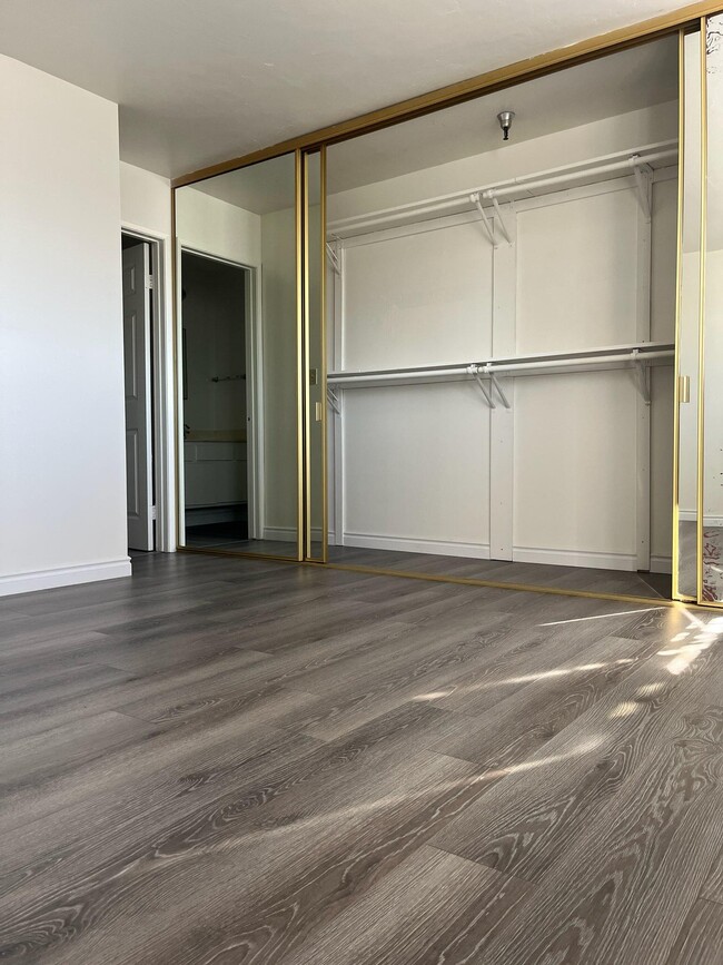 Photo - 1905 Cedar St