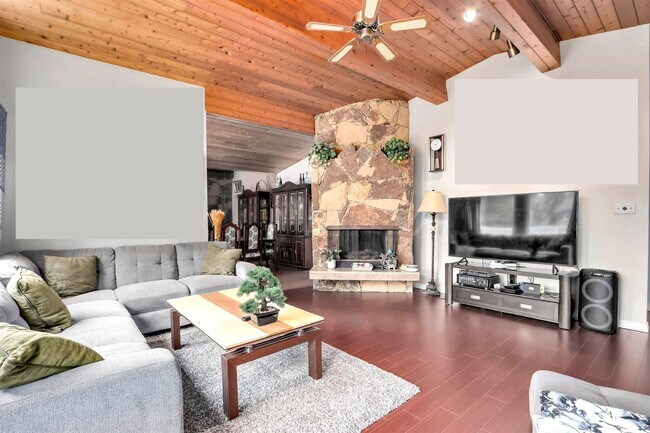 Photo - Spacious 7-Bedroom Family Home in Quiet Surrey Neighborhood with Excellent Amenities Unit House