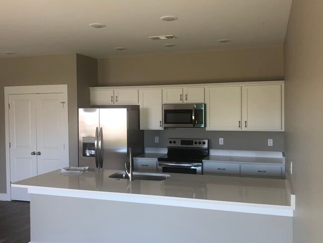 Photo - 3 Bedroom 2 bath Home in Valley View -Move in special: One MONTHS rent free with a two year Lease!!