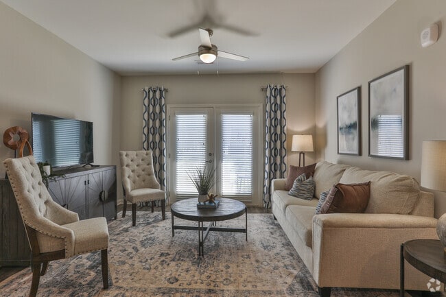 Photo - Peachtree Village