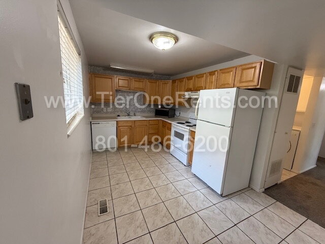 Photo - NO DEPOSIT option available for qualified renters! Unit 3
