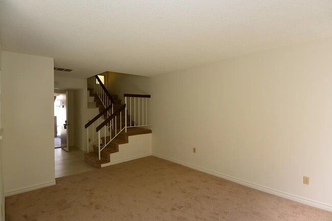 Photo - 4831 King Cir