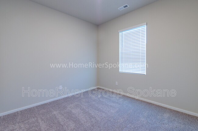 Photo - 3222 N McKinnon Rd