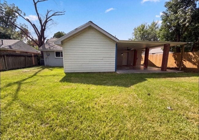 Photo - 9311 Deanwood St