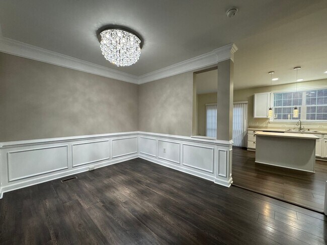 Photo - Gorgeous 4 Bed 3 Bath Brick Townhome In Amenity-Rich Riverside Station