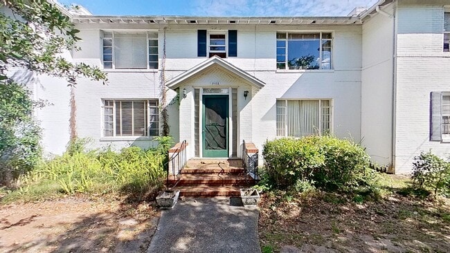 Building Photo - 3102 Riverside Ave Unit 3102 Riverside Ave #4