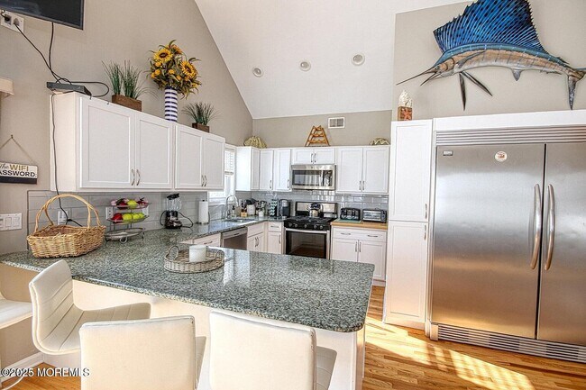 Photo - 30 Stockton Ave