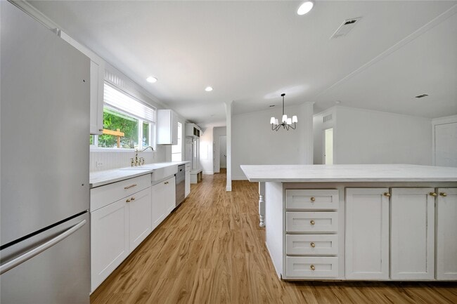 Photo - 31324 Knebel Rd