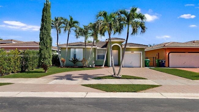 Building Photo - 12567 SW 121st Ave