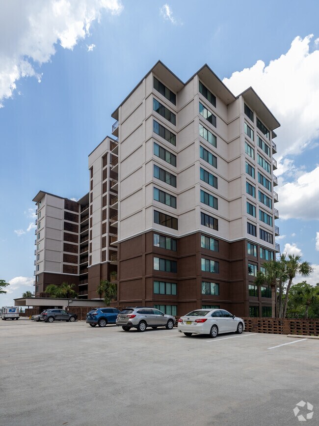 Primary - Six Thousand on the River Apartments