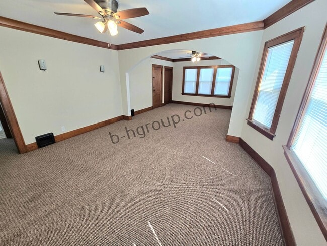 4400 19th Ave Unit 2