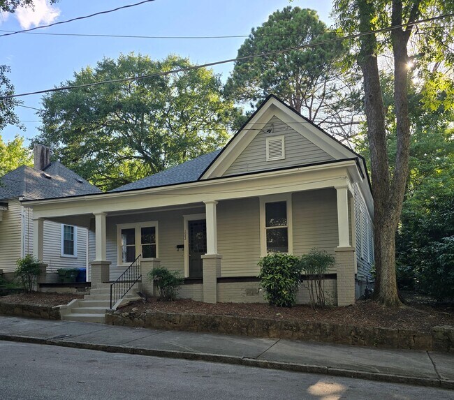 Photo - 1042 McMillan St NW