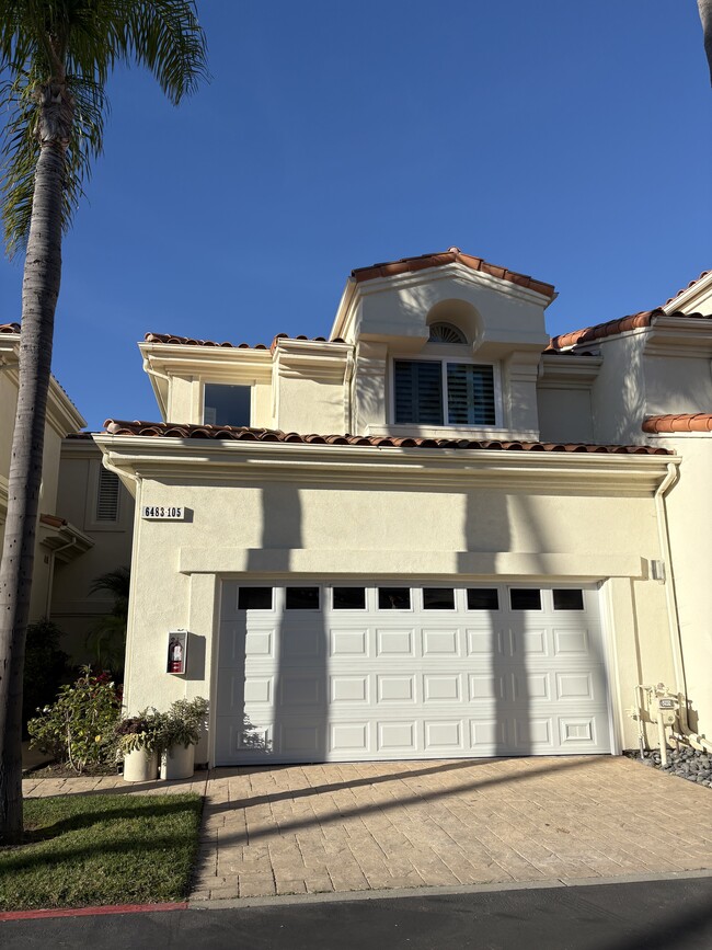 Cochera - 6483 Zuma View Pl