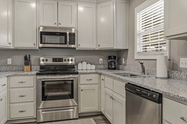 Photo - 4504 Regina Ct Unit 1