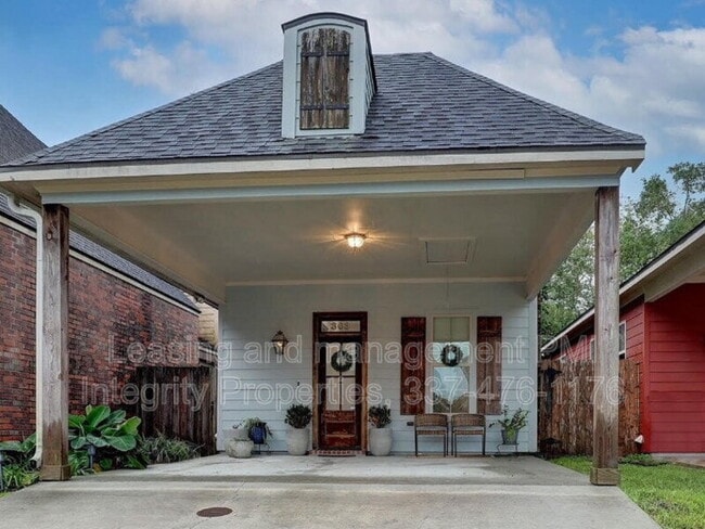 Building Photo - 303 Chimney Rock Blvd