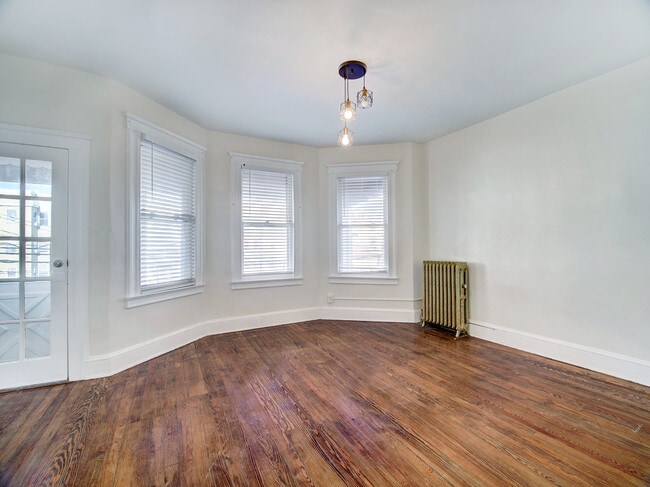 Building Photo - 322 Westfield Ave Unit 2