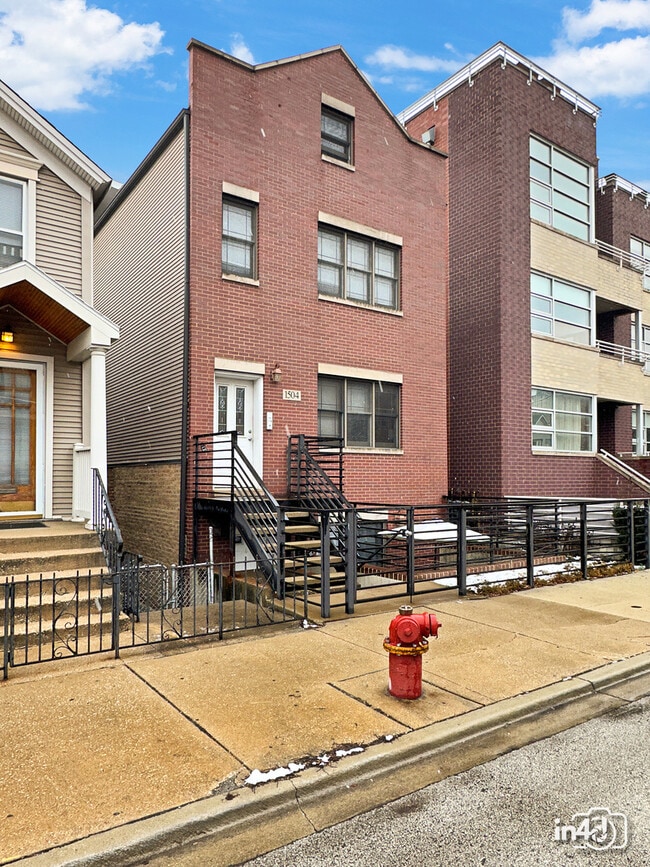 Photo - 1504 W Augusta Blvd Unit 1