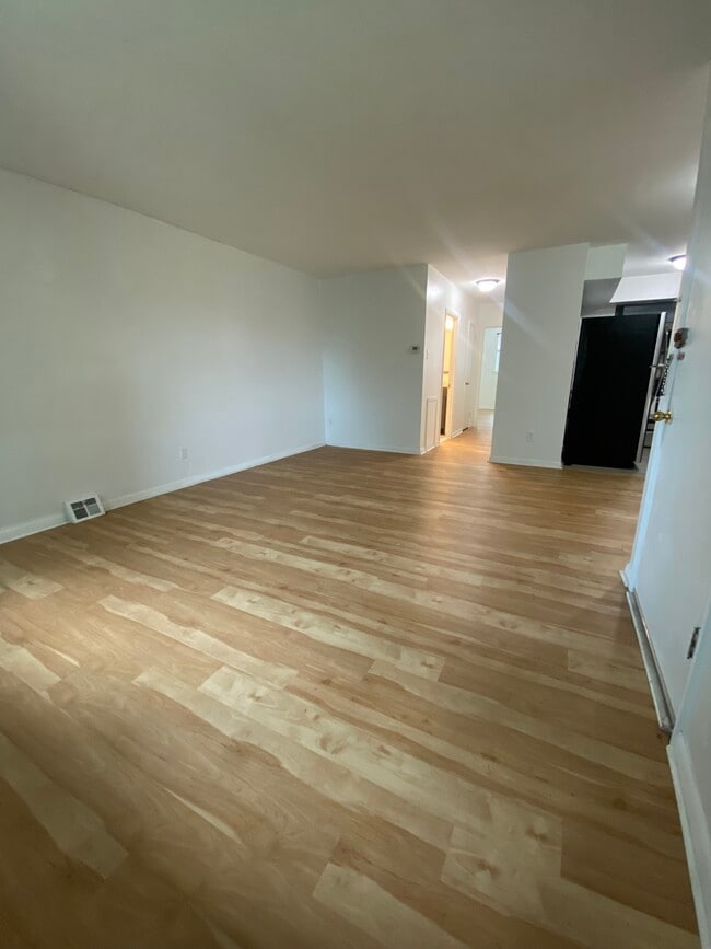 Photo - 2638 Daphne Rd Unit 1