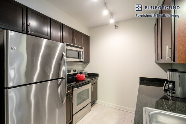 Photo - 210 N Wells St Unit FL14-ID212