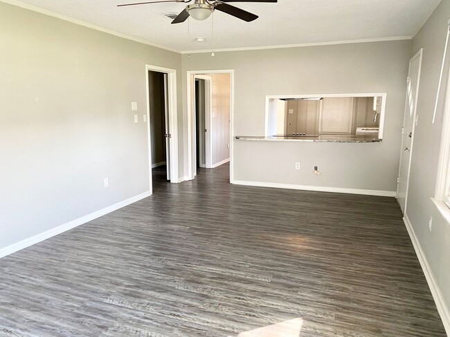 Photo - 1302 N Maple St Unit 1302 N. Maple St.  1